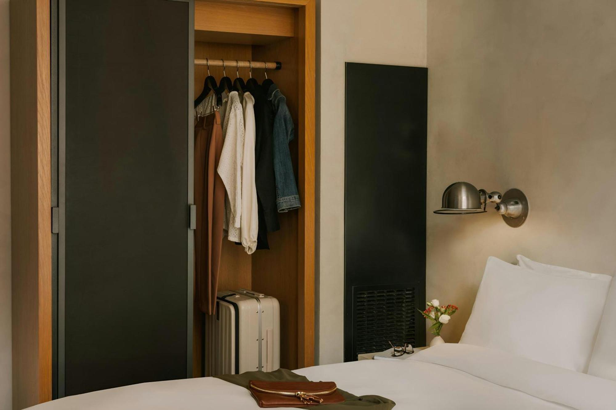 Sonder Chambers 4*